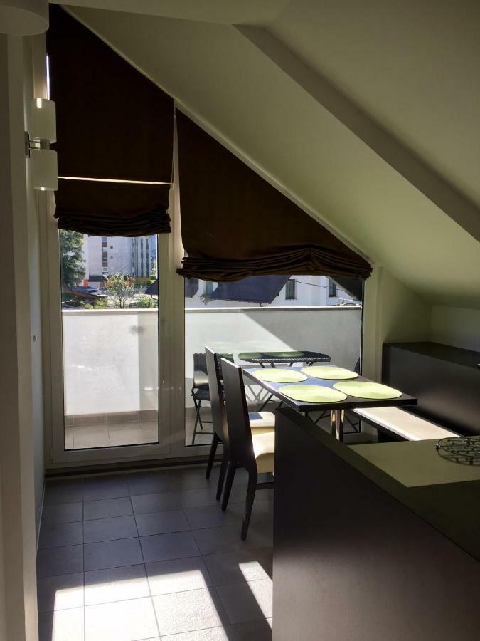 Klass 210 クランスカゴーラ エクステリア 写真